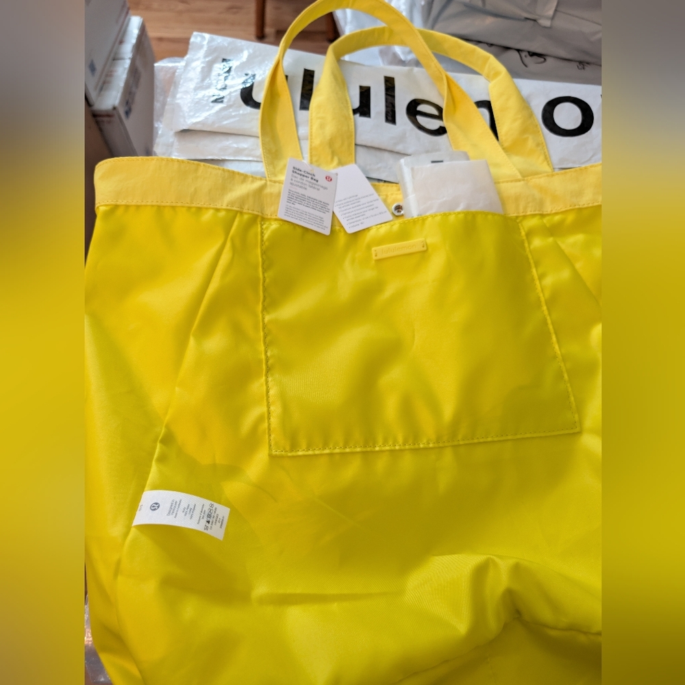 Lululemon Side-Cinch Shopper Tote Bag in Bright Yellow Durable Easy To Clean NWT - Picture 12 of 16